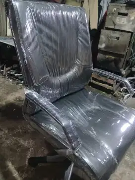 kursi kantor direktur