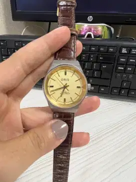 Jam ORIS Tonneau Manual Winding