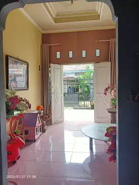 Rumah Murah Semi Furnish Terawat Bagus di Cipayung Depok Jawa Barat