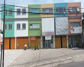 ruko 3 lantai gandeng uwung jaya tangerang - AT