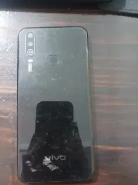 Hp vivo y12s pemakain perempuan