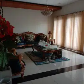 Rumah bagus nyaman terawat