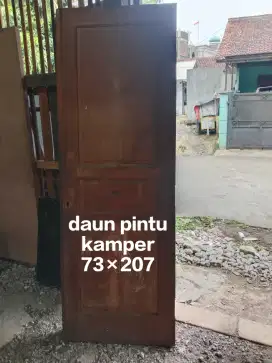Daun pintu kamper 73×207 bekas