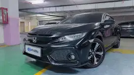 KM Rendah TDP 16JT Honda Civic 1.5 E Hatchback Bensin-AT 2018 Hitam