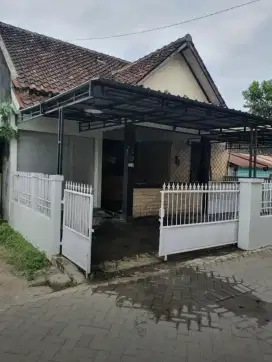 Rumah 5 kamar tengah kota jogja