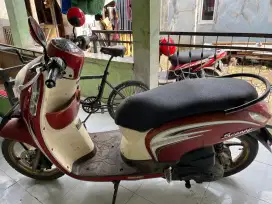 Jual scoopy tahun 2015