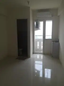 Disewakan murah apartment studio unfurnish digreen pramuka