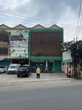 Ruko Hook 3 Lantai Pinggir Jl. Raya Martadinata Cikarang Utara Bekasi
