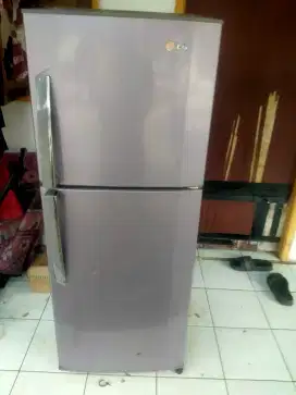 Kulkas LG normal dingin . 700rb