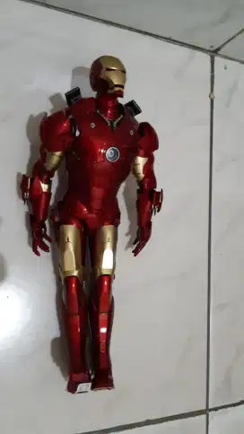 action figure iron man