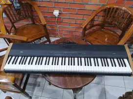 Dijual keyboard KORG SP 300