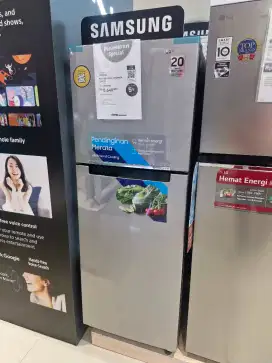 Promo Cicilan Bunga 0% 4 Bulan Kulkas Samsung 2 Pintu RT22FAR 234Ltr