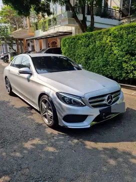 2017 Mercedes Benz C200 AMG Line tangan pertama