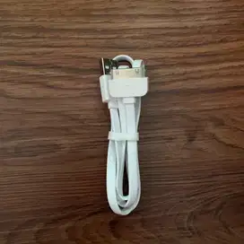 Kabel Charger iPhone/iPad Lama | Baru