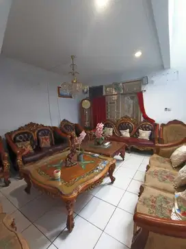 Dijual Rumah Berlokasi Strategis di Taman Modern Jakarta Timur