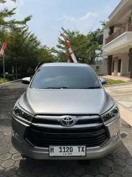 Innova V Diesel AT 2019
