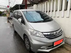Honda Freed PSD 2013