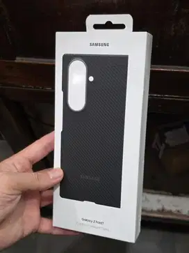 Casing Samsung Z Fold 7 Carbon Shield Case NEW