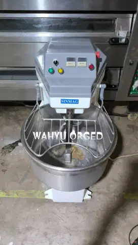 DI JUAL MIXER SPIRAL ( SM 25 )