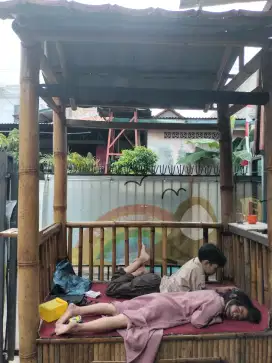 Gazebo Bambu Buat Santai sambil Ngopi