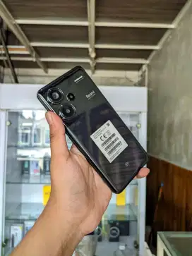 Redmi Note 13 Pro+ 5G 12/512 mulus fullset original. TT juga bisa