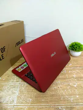 LAPTOP 1 JUTAAN ASUS VIVOBOOK X441N N3350 RAM 4GB HDD 500GB 14 MULUS
