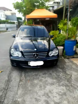 Mercedes Benz 2007 Hitam