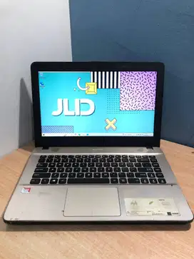 ASUS VIVOBOOK X441B AMD A9 9000 SSD : 256 GB HDD : 1000 GB