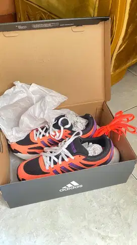 Sepatu ADIDAS ADIZERO ARUKU
