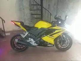 Yamaha R15 V3 2018 YELLOW