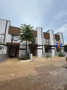 Cluster Rumah 3 Lantai Dekat Pintu Tol Krukut