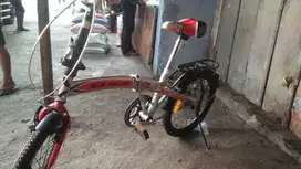 Sepeda lipat click