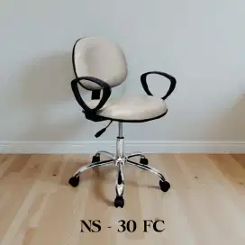 NS - 30 FC / KURSI DIREKTUR /KURSI KANTOR / KURSI KERJA /KURSI PUTAR