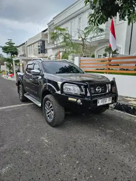 Nissan navara VL matic 2015