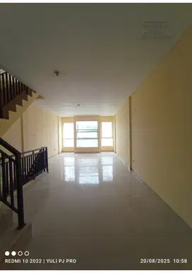Disewakan Ruko Royal Palm kondisi bersih dan siap pakai