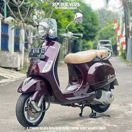 JUAL CEPAT VESPA LXV 150 3VIE TH 2014 PERFECT CONDITION