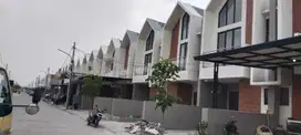Rumah 2 lantai di Take Ove