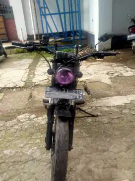 Jual bu motor GL Costum