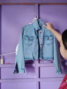 Di jual jaket Levis wanita warna blue ukuran M