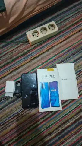 di jual Realme 5 3/64