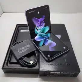 LIKE NEW 99.99% PERFECT SAMSUNG GALAXY Z FLIP 3 5G 8/256 LAVENDER EX S