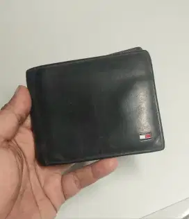 Dompet tommy hilfiger