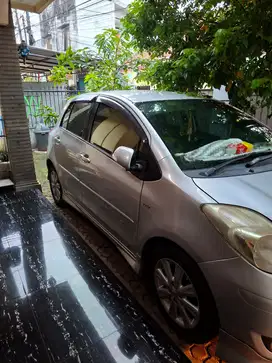 Toyota Yaris 2010 Bensin