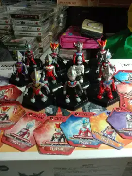 Qman Kepplay Ultraman Mini Figure Sepaket