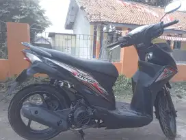 Dijual Honda Beat 2015 (Like New)