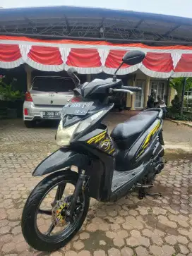Honda Beat FI 2014/2013 Hitam Full Orisinil Surat Lengkap