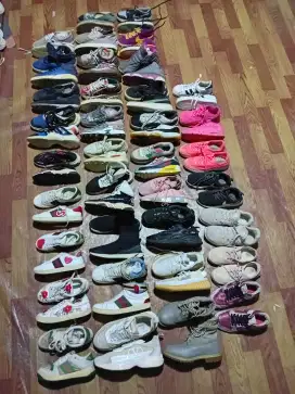 DI JUAL BORONGAN / TAKE ALL SNEAKERS PLUS (ITALI) SELECT 36 PASANG
