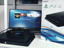 PS4 Slim 500GB Fullgame

Kelengkapan fullset