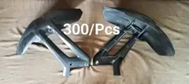 Mudguard spakbor belakang Kawasaki pulsar 200NS