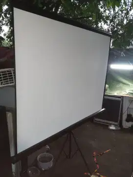 Layar proyektor GTC screen 170x140 sesuai foto Rp.350rb